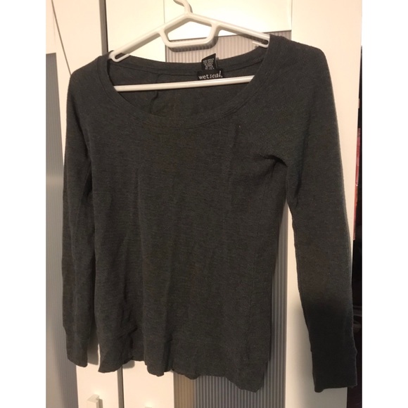 Wet Seal Tops - Wet seal thermal long sleeve